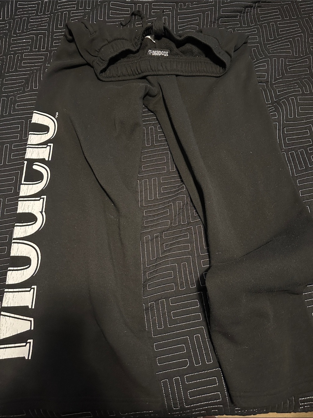 Modelo Sweatpants - Picture 3 of 6